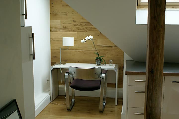 charming apartment well located