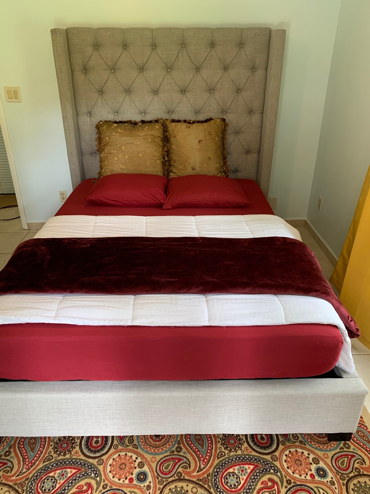 غرفة النوم 2