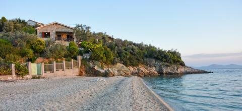 Beach front villa in Pelion