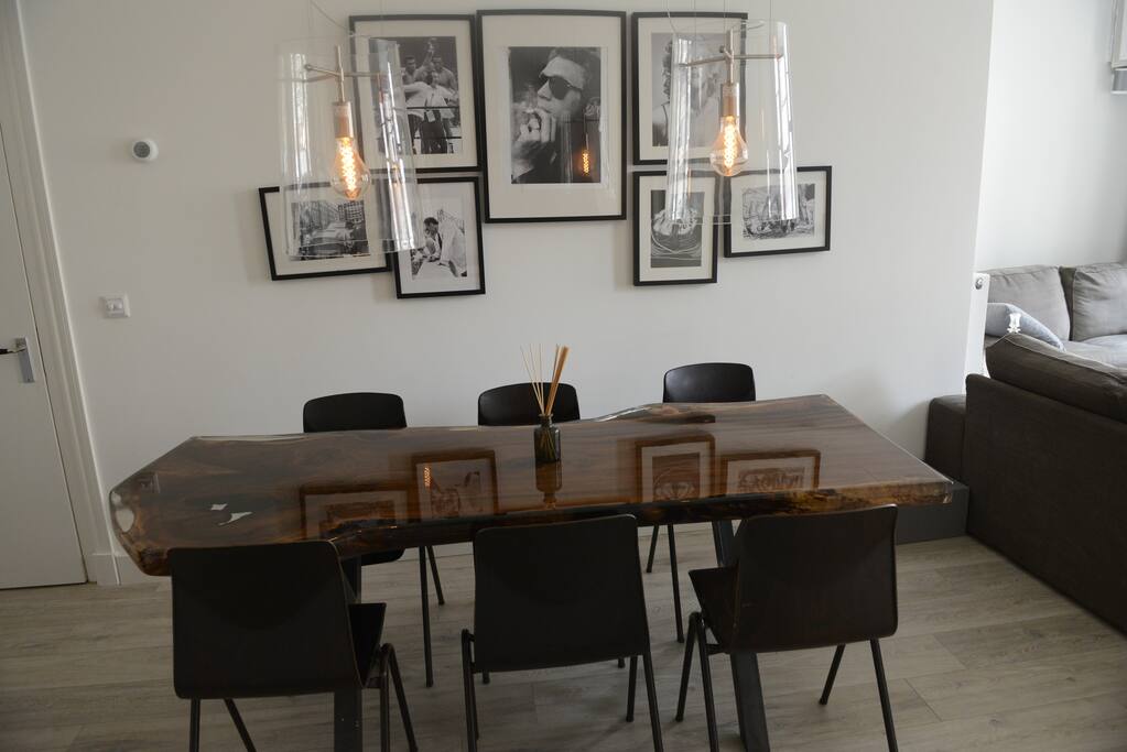 Diner table