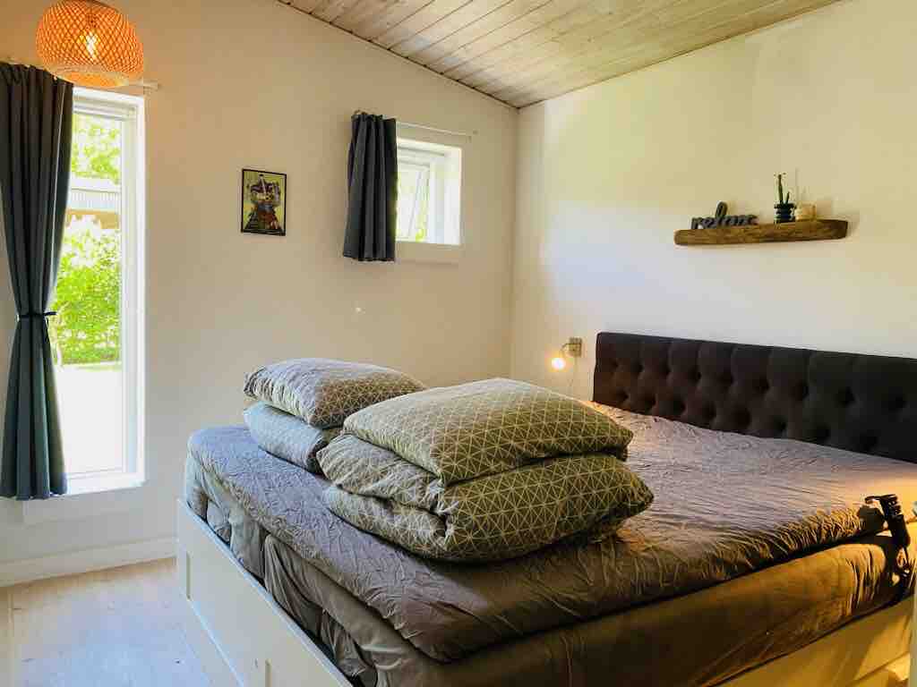 חדר שינה מס '1 עם מיטות גובה.
אפשרות למיטה נוספת עם מזרן