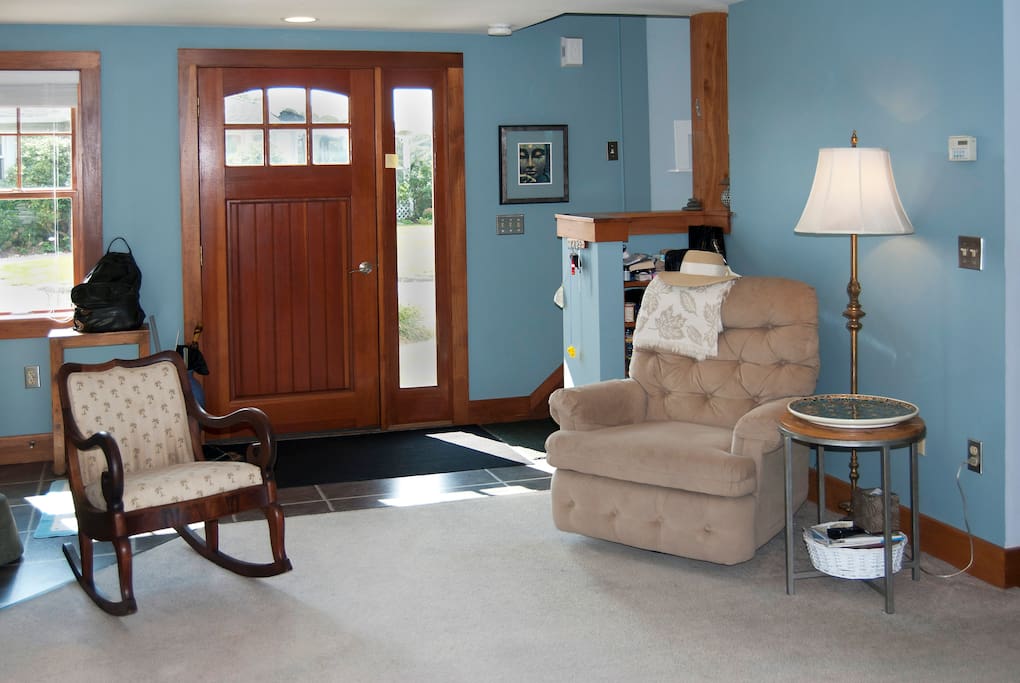 Enjoy the River & Downtown Noho! - Bed and breakfasts for ... Enjoy the River & Downtown Noho! - Bed and breakfasts for ...