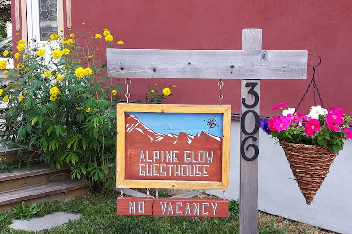 The Alpine Glow Guesthouse