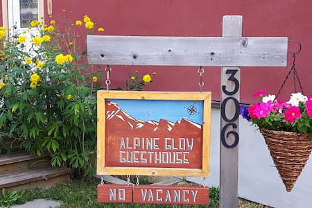 The Alpine Glow Guesthouse