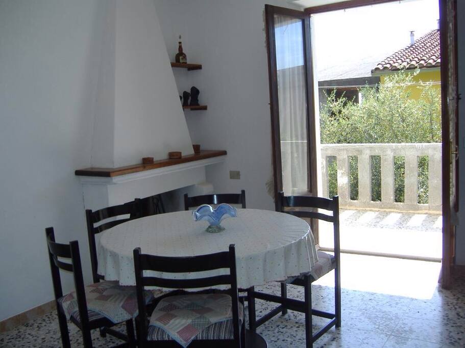 soggiorno con ampia veranda