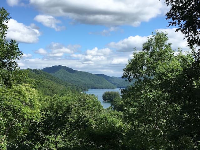 Million Dollar View Of Gorgeous Lake Nantahala Cabins For Rent