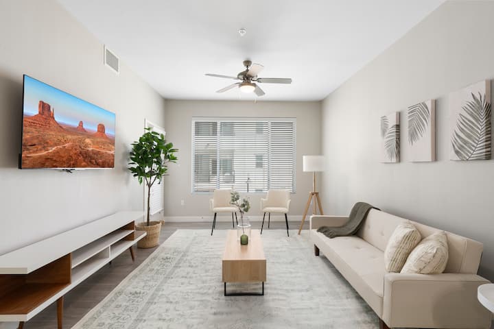 Nature's Retreat - Pool, Rooftop Lounge & Hot Tub! - Phoenix-Sky-Harbor Airport (PHX)