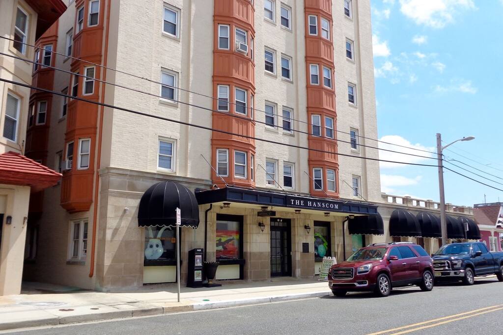 Hanscom Building