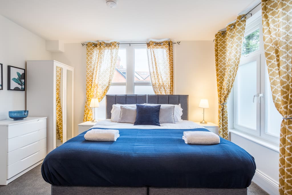 Luxury King Size Bed