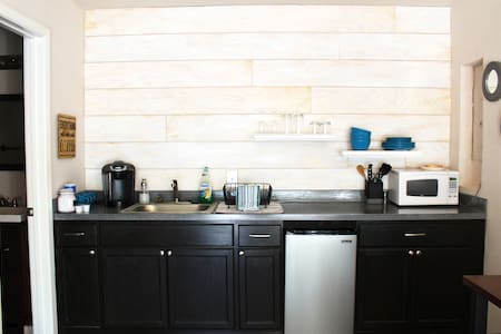 Cute Studio Apartment