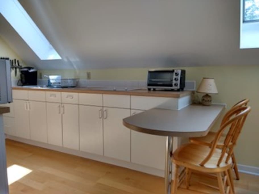 Desk/Eating Counter