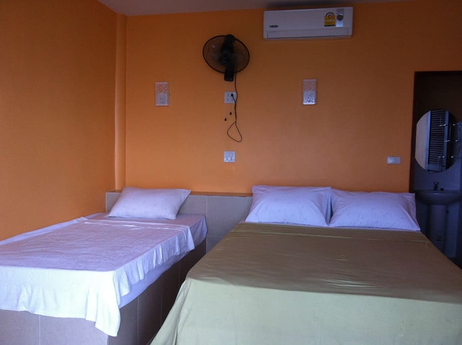 room with 2 beds