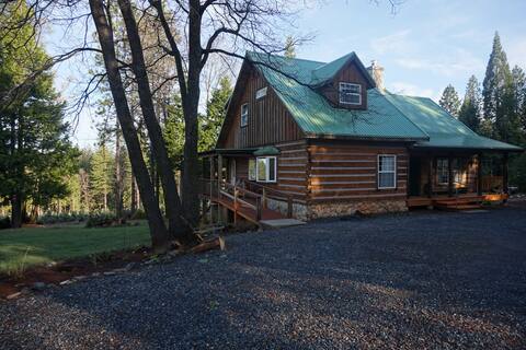 Vacation Home-Sequoia House