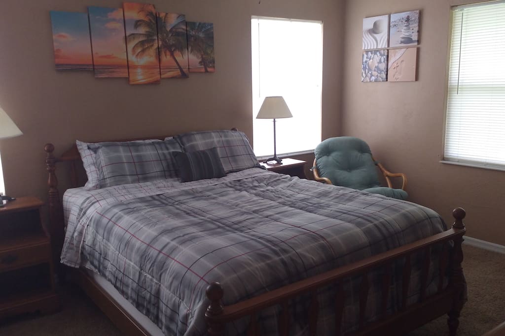 Queen size bed and private bathroom.