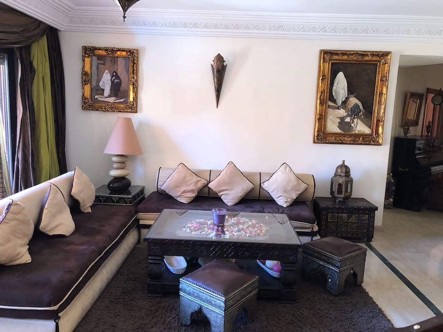 SALA THÈ
