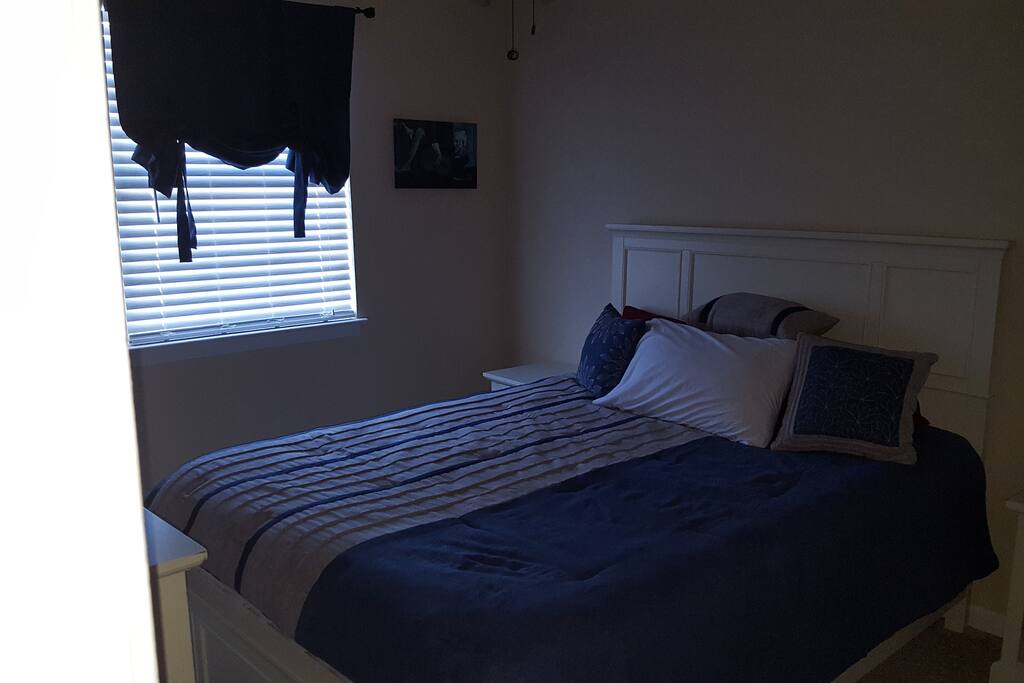 Cozy and Comfy New Queen Bed