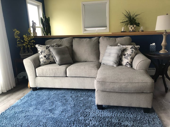 Berkshire Lakehouse - 3 Bedrooms - Sleeps 5
