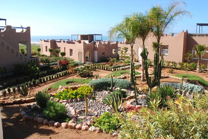 VILLA CLUB EVASION, MIRLEFT
A 50 mètres de la mer