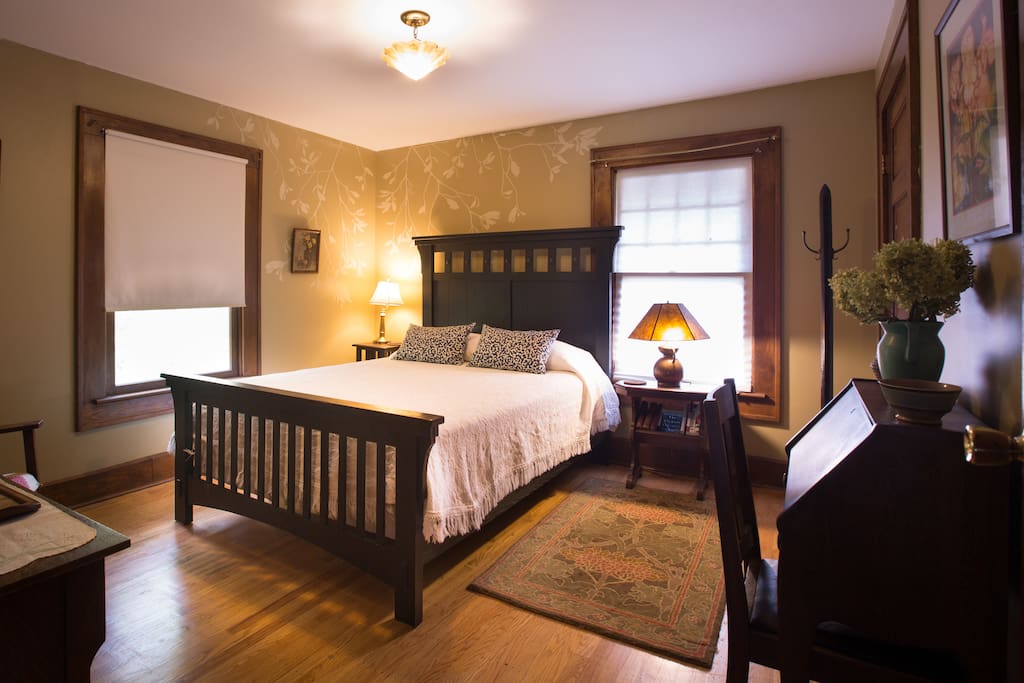 Main guest bedroom