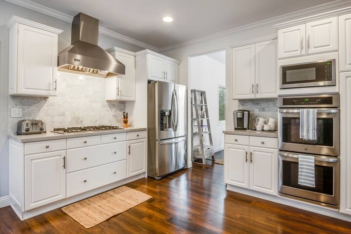 Retreat to *Chic* Beachy Gem*Hammock*AC*Pvt Pking gallery image 3