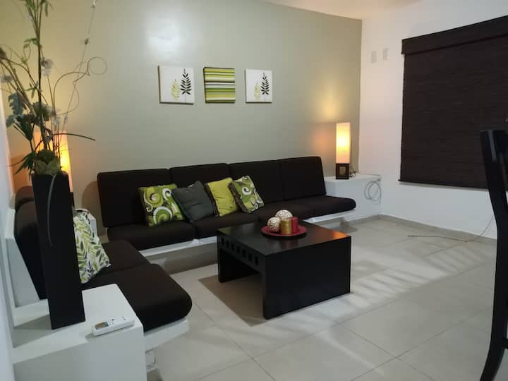 E4 ZONA DORADA VERY CLOSE TO PLAYA