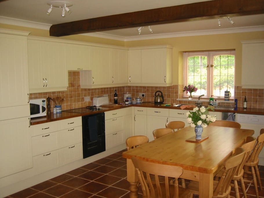 Well equipped spacious kitchen