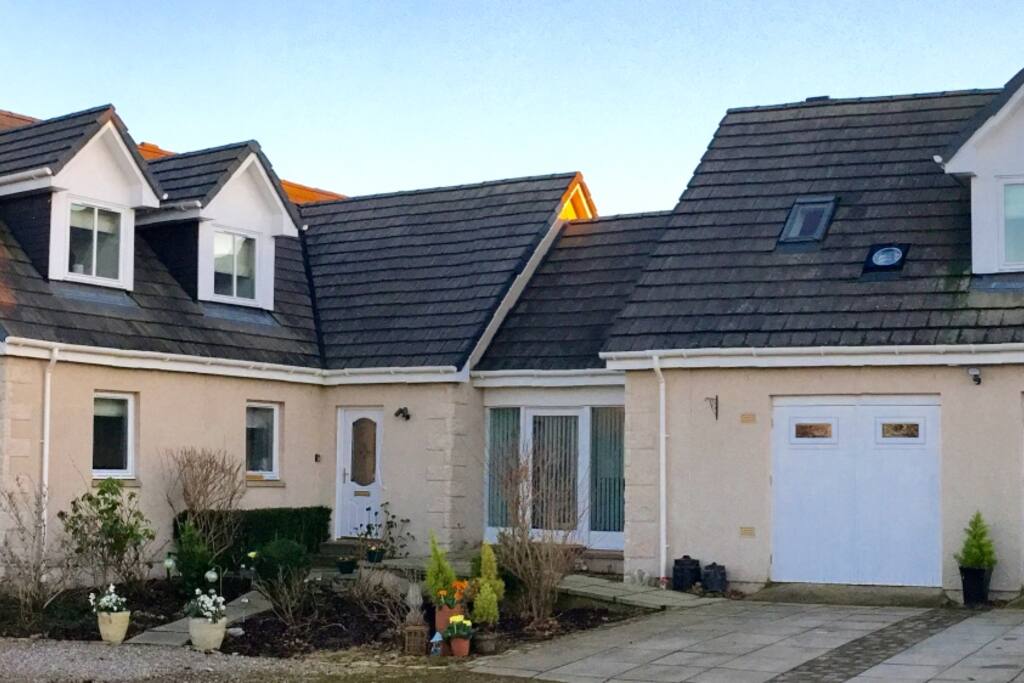 KINGSTON ON SPEY B & B