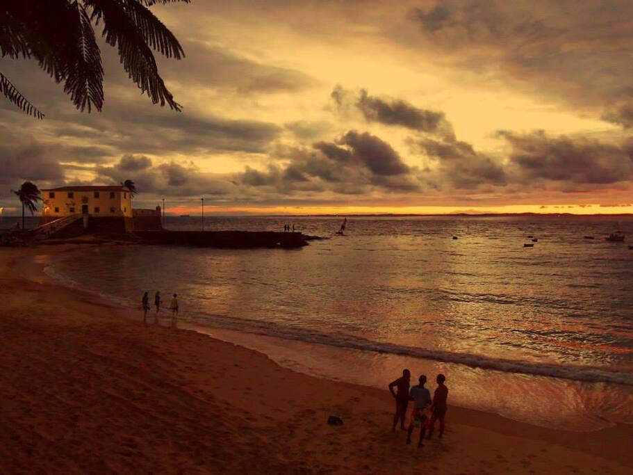 Por do sol no porto da barra