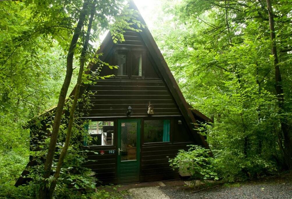 De achterkant van ons huisje en tevens de ingang