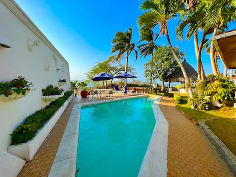 Beach Front House Playa Mendoza