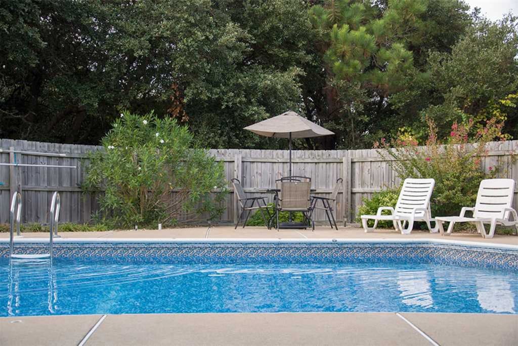 WH609: The Whalecome Inn | Pool Area