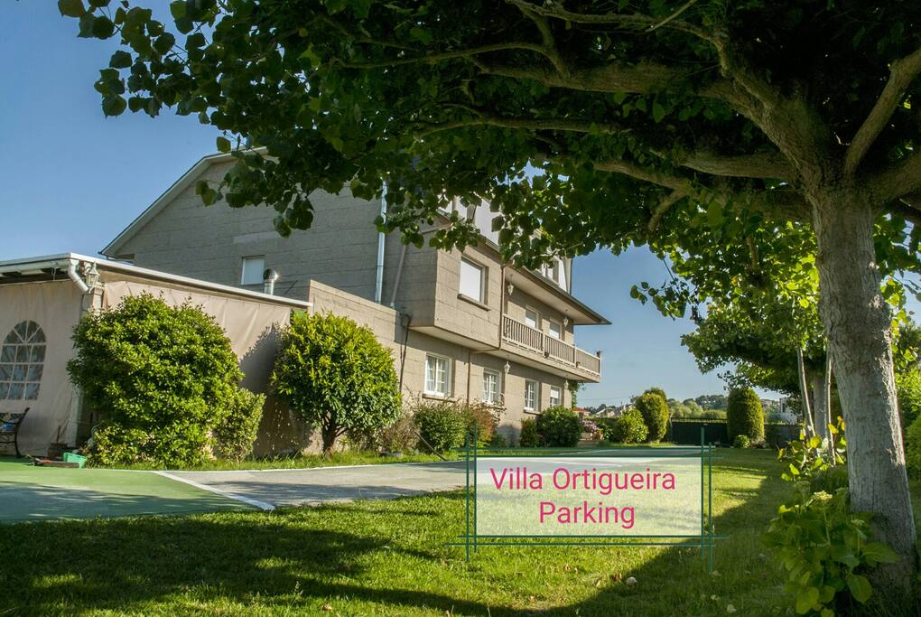 Parking Zonas verdes Villa ortigueira