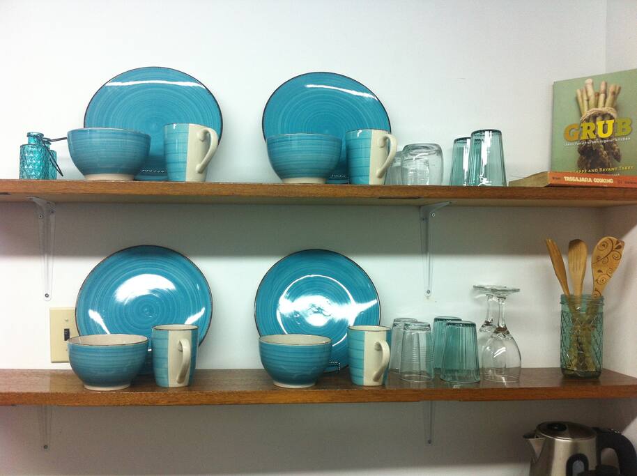 Dishware