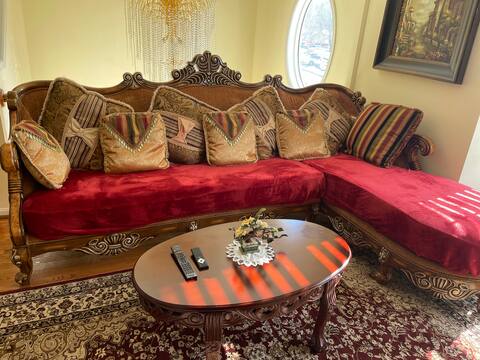 Comfy Luxury Vacation Getaway