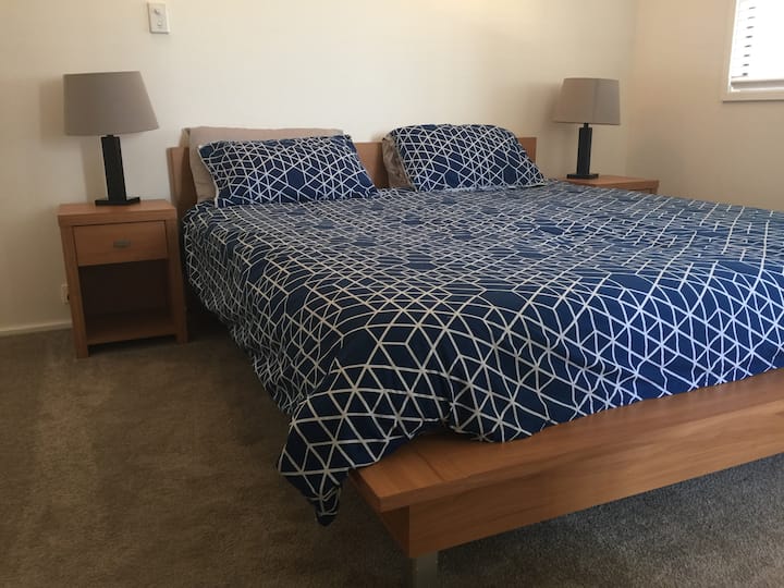 Krevat dopio "king" kryesor, WIR and ensuite 