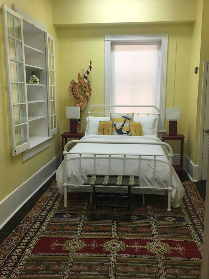 საძინებელი 4