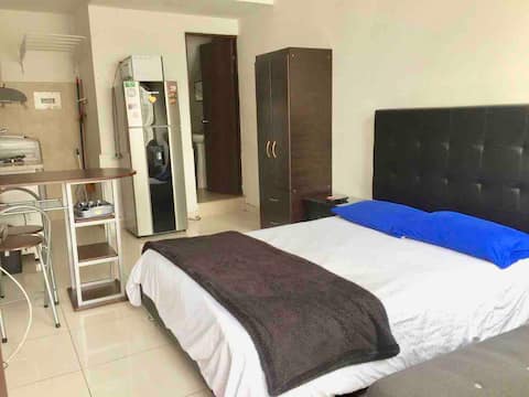 Popular Airbnb listing: BEAUTIFUL STUDIO IN GREAT CENTRAL LOCATION (102) in Los Mártires