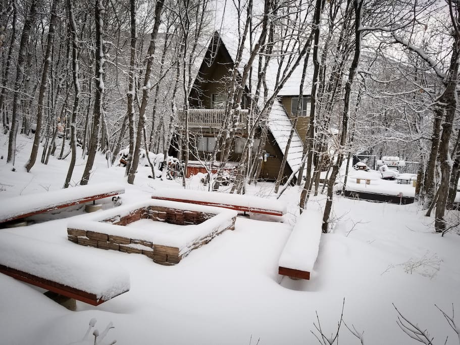 Winter - Spacious Firepit area