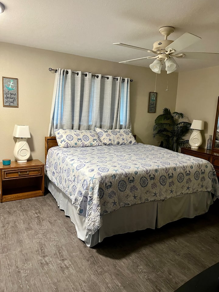 غرفة النوم الرئيسية