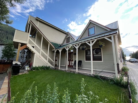 Successful Airbnb property: Central Telluride Cottage 1 block from Main Street in Telluride