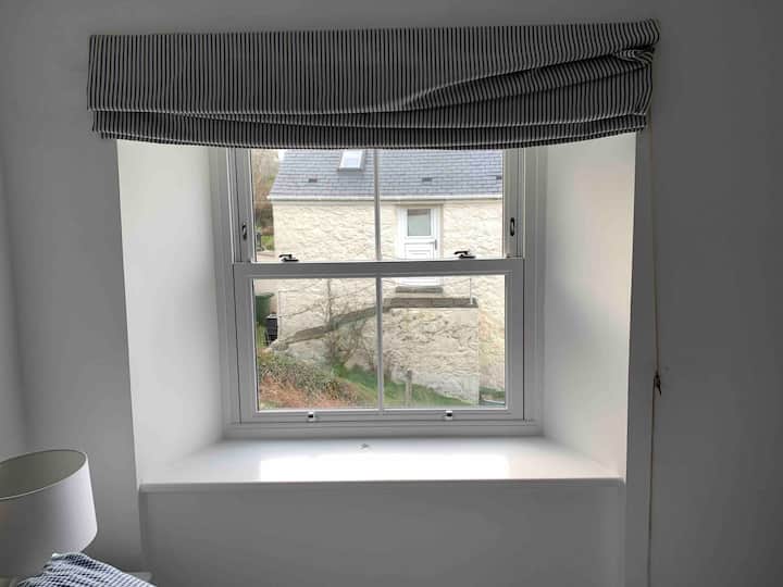 New sash window in the bedroom 