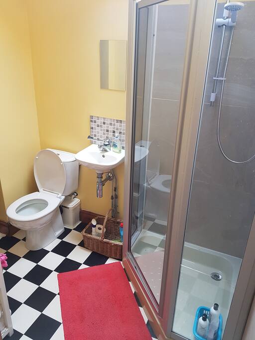 En suite bathroom with Shower