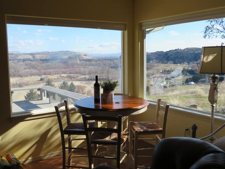 Naches Estates Guest House With Pool And View - Washington
