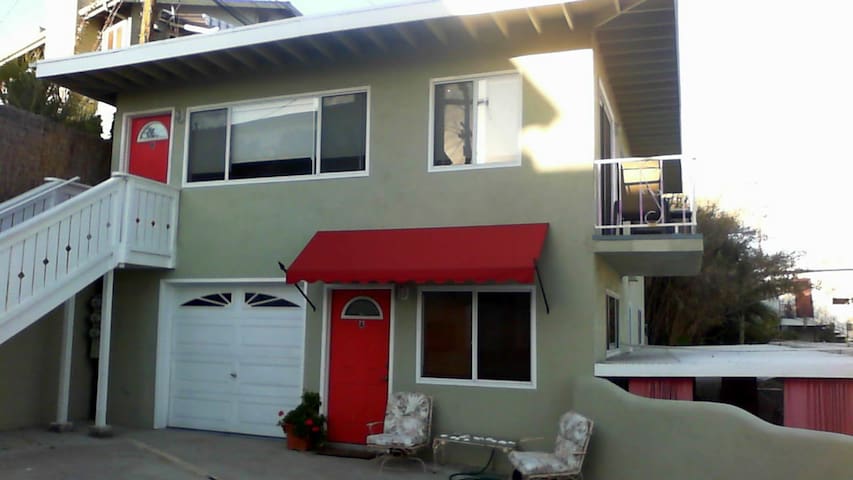 SC Cozy Beach Apartment