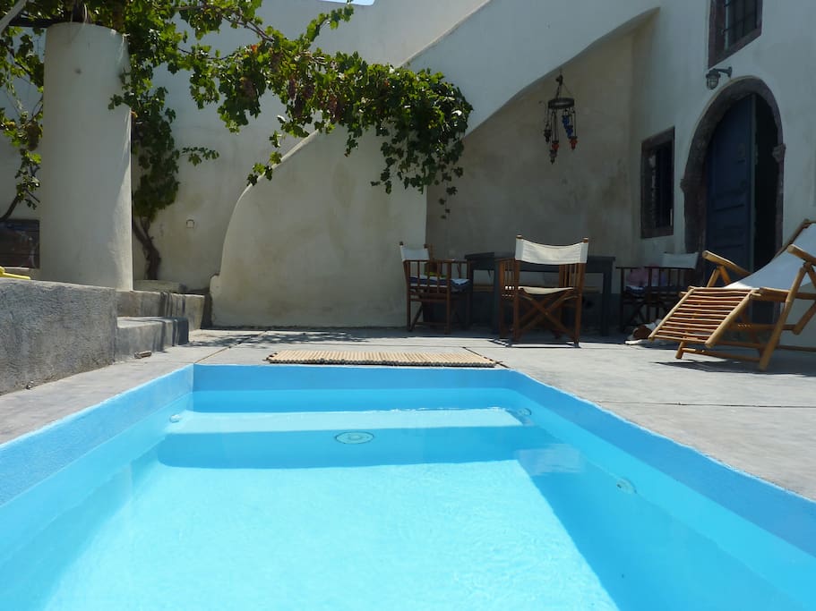Winery house the tiny pool