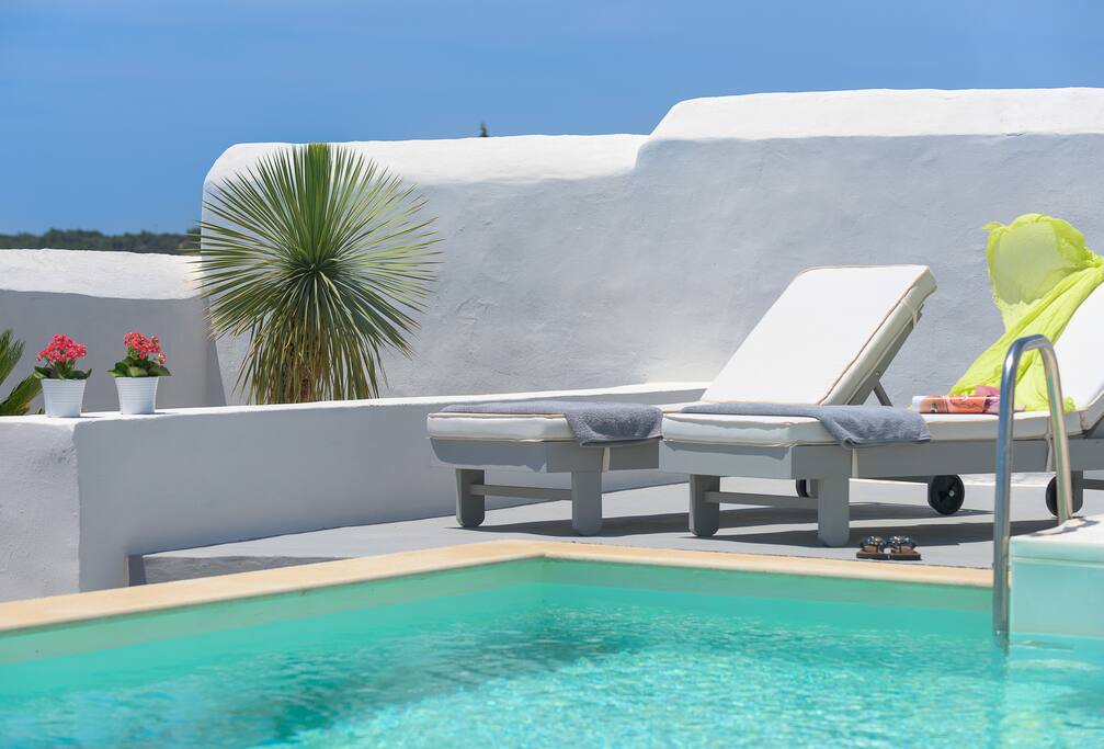 White Village - The private pool