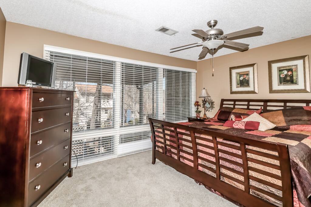 Guest Room 1