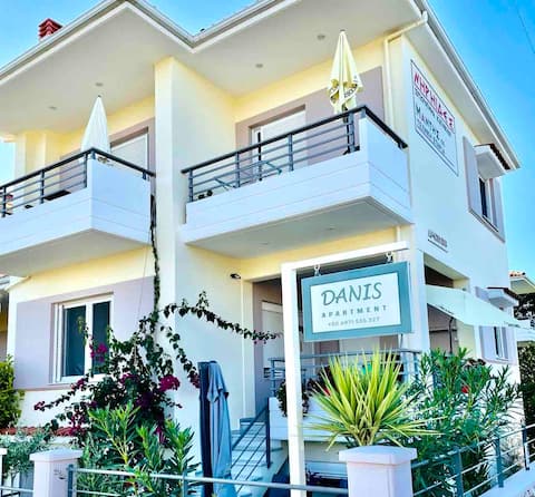 Popular Airbnb listing: Danis Apartment Mytikas in Δήμος Πρέβεζας