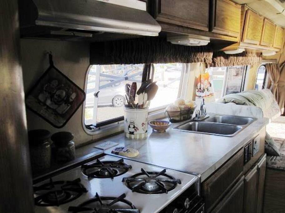 Propane stove
