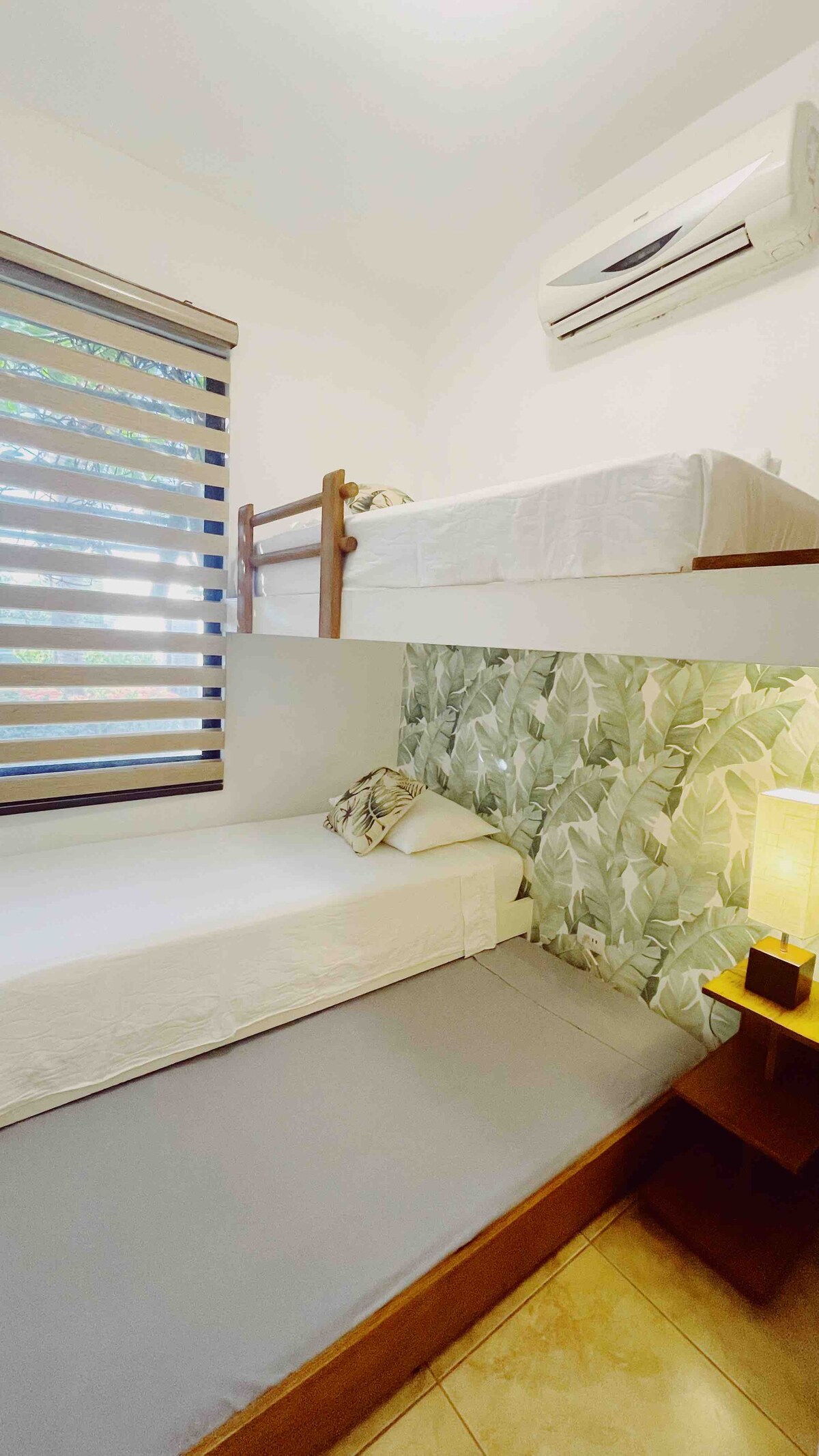 Sekundárny matrac je povolený, ideálny pre deti.  